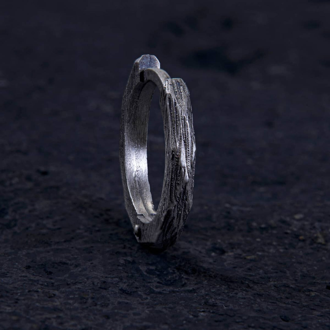 Thunder Vein Earring