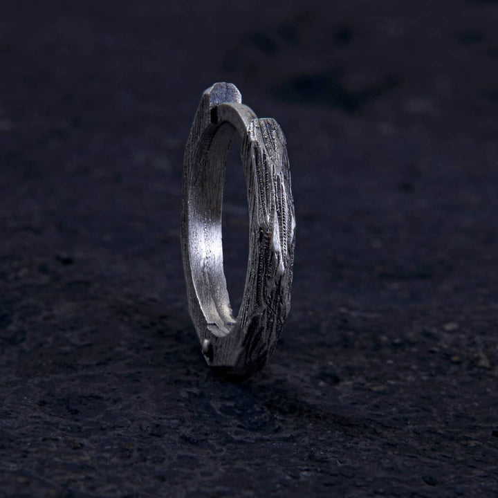 Thunder Vein Earring