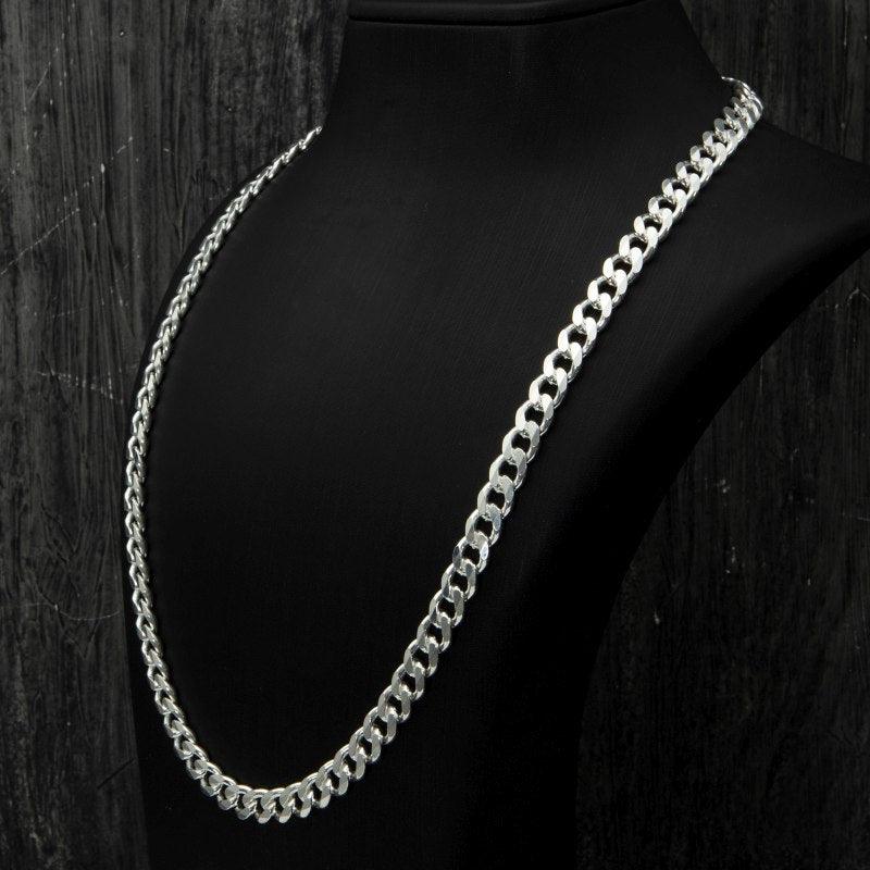 Curb Chain Necklace on the neck view
