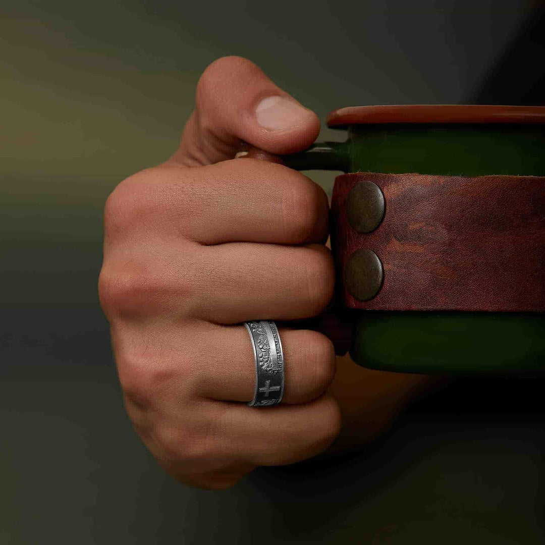 Last Supper Cross Ring