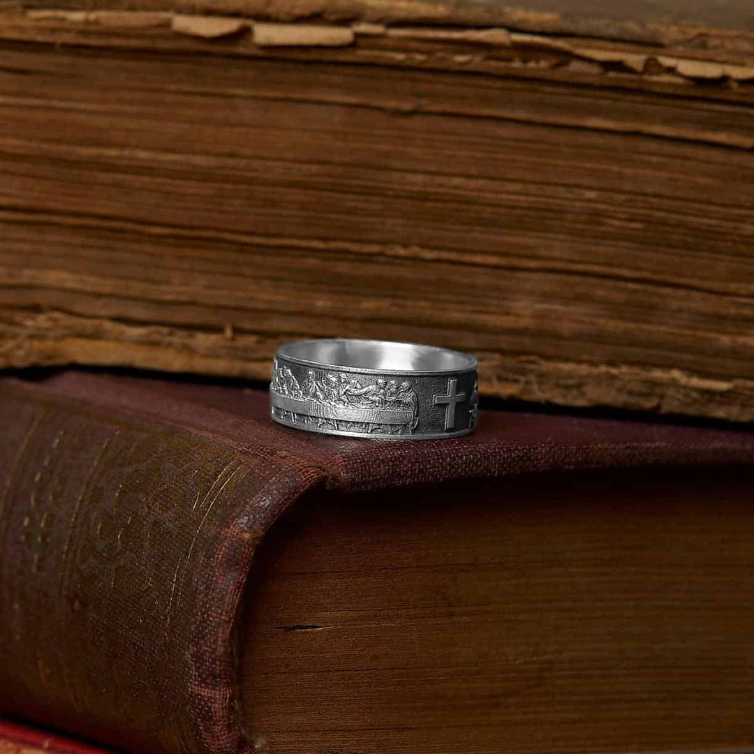 Last Supper Cross Ring