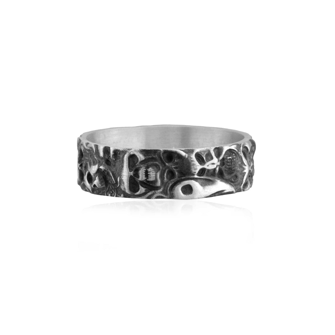 Forsaken Skull Band Ring