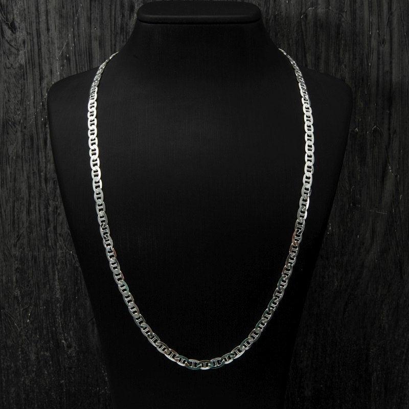 Mariner Chain Necklace closer
look