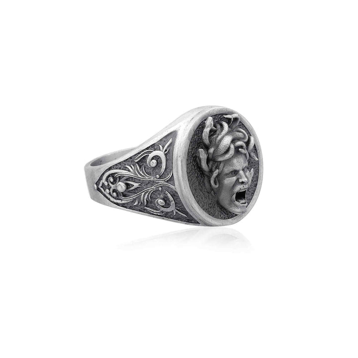 Angry Gorgon Medusa Ring