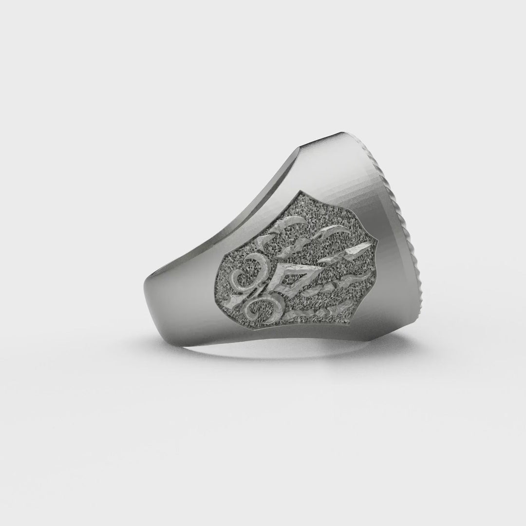 Howling Wolf Ring
