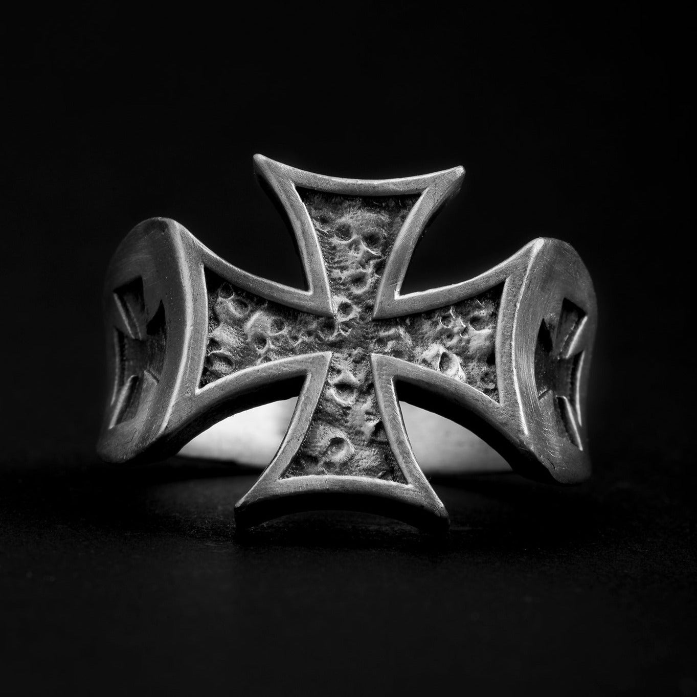 handmade sterling silver Maltese Cross Skull Heraldic Ring