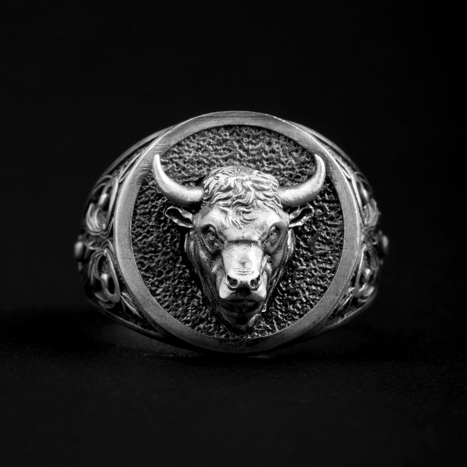 sterling silver ring featuring an intricately designed bull symbolizing the Taurus zodiac sign