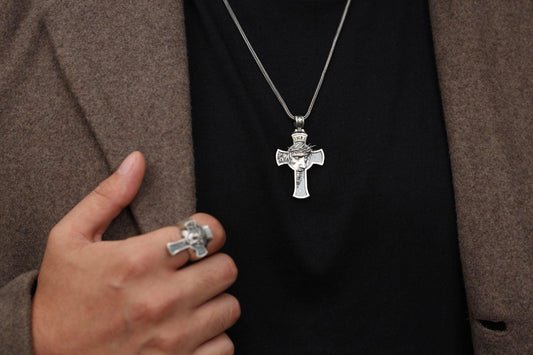 Symbols in Religious Rings - what do they mean?
