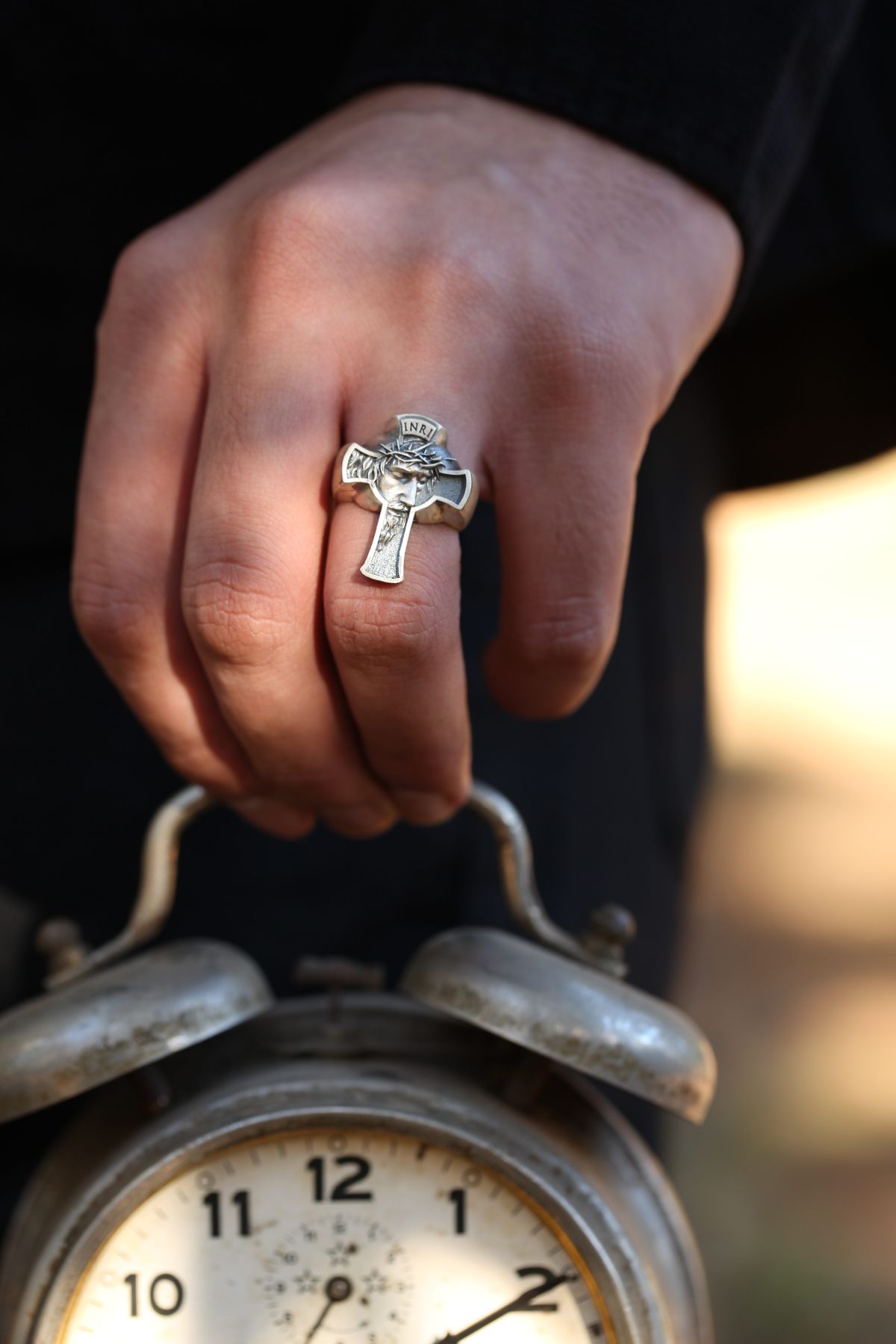 trend of the rings, jesus cross ring design today.