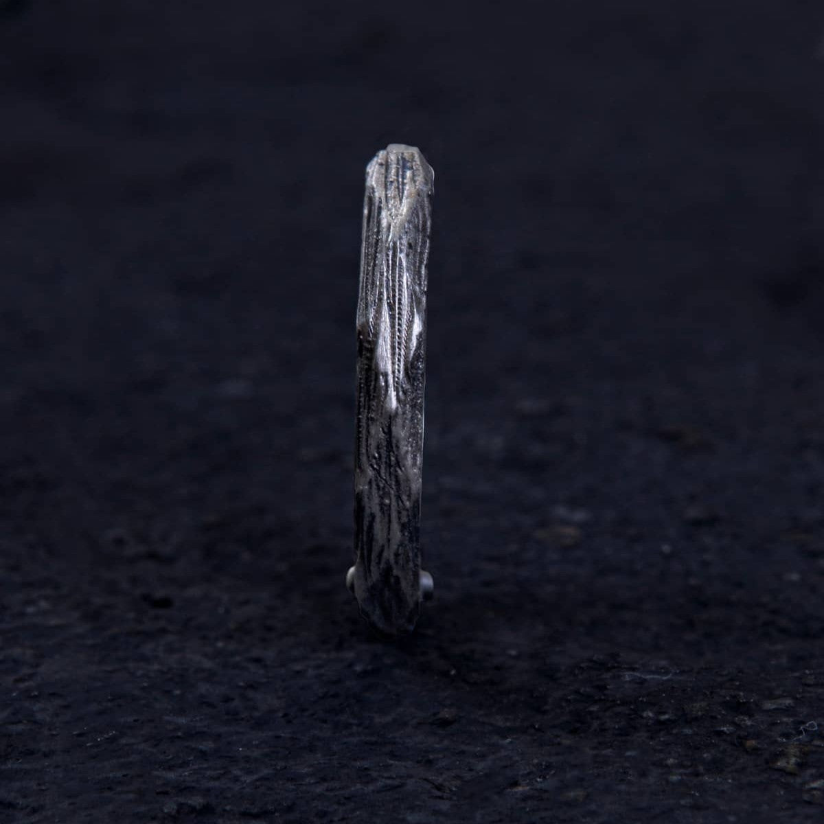 Thunder Vein Earring