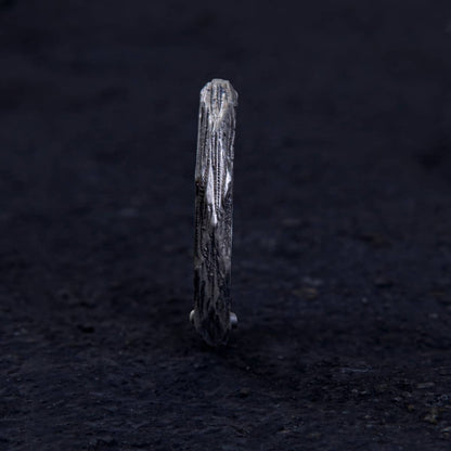 Thunder Vein Earring