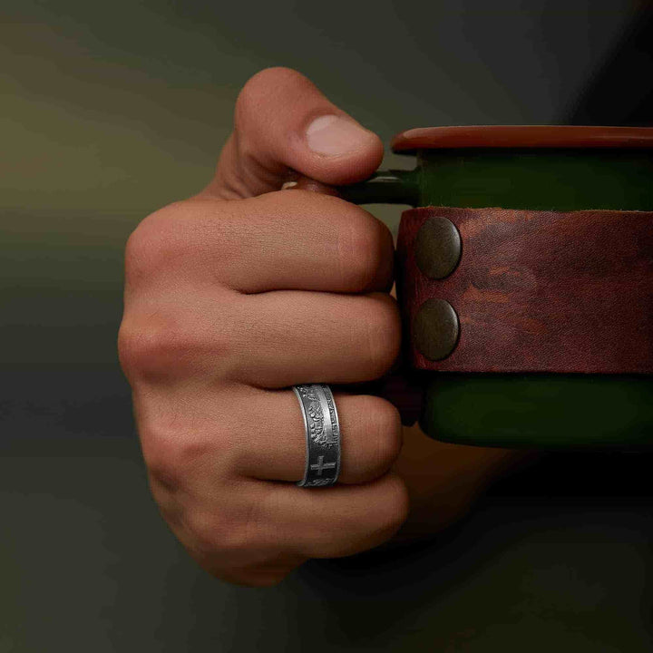 Last Supper Cross Ring