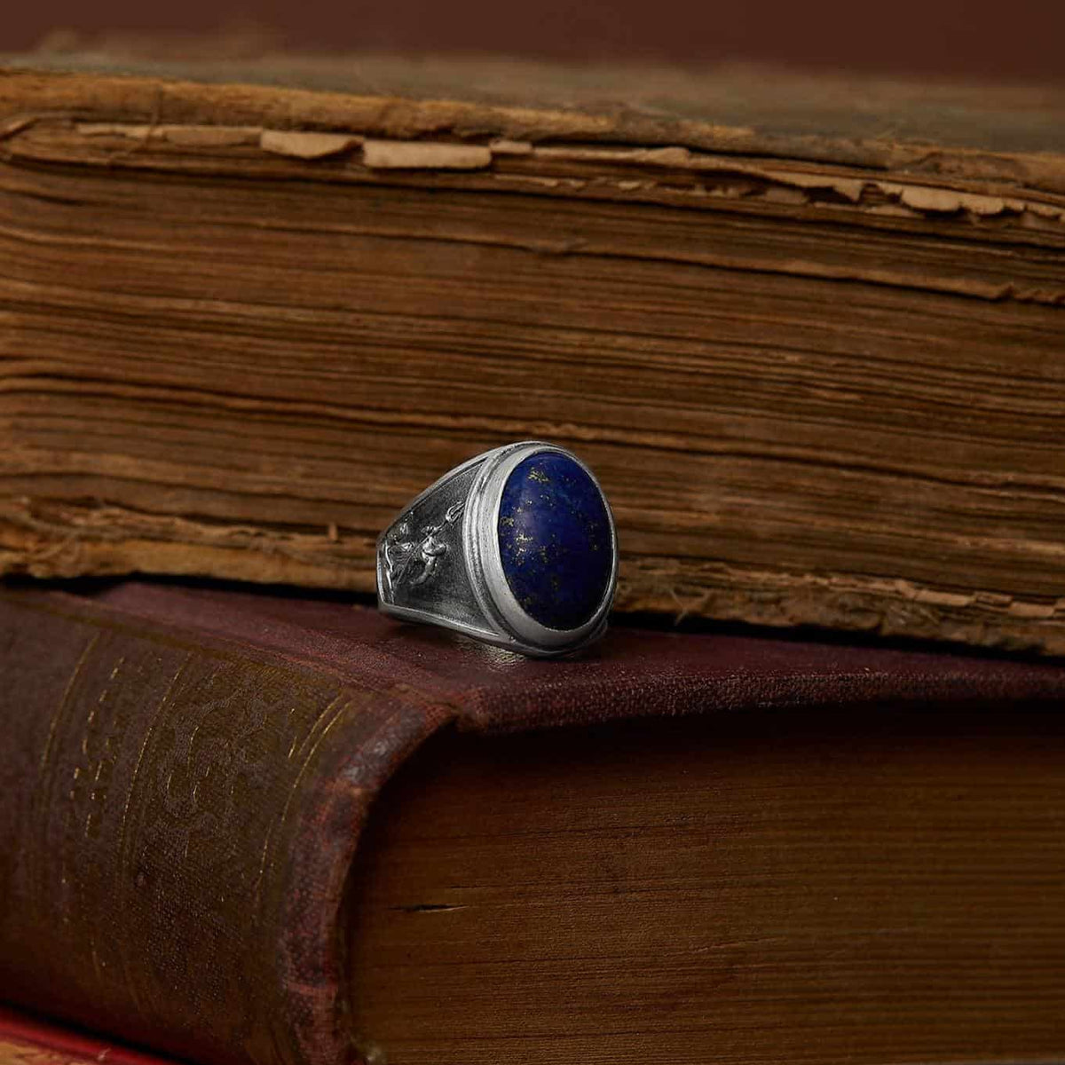 Poseidon Lapis Gemston Ring