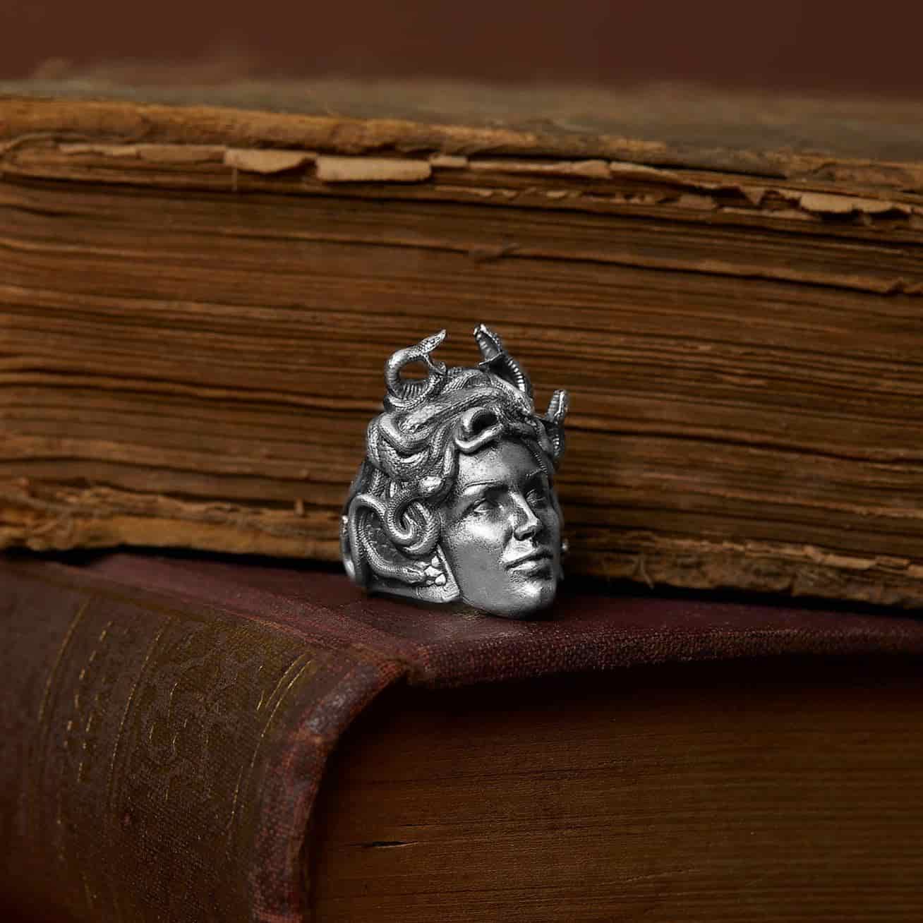 Gorgon Medusa Ring
