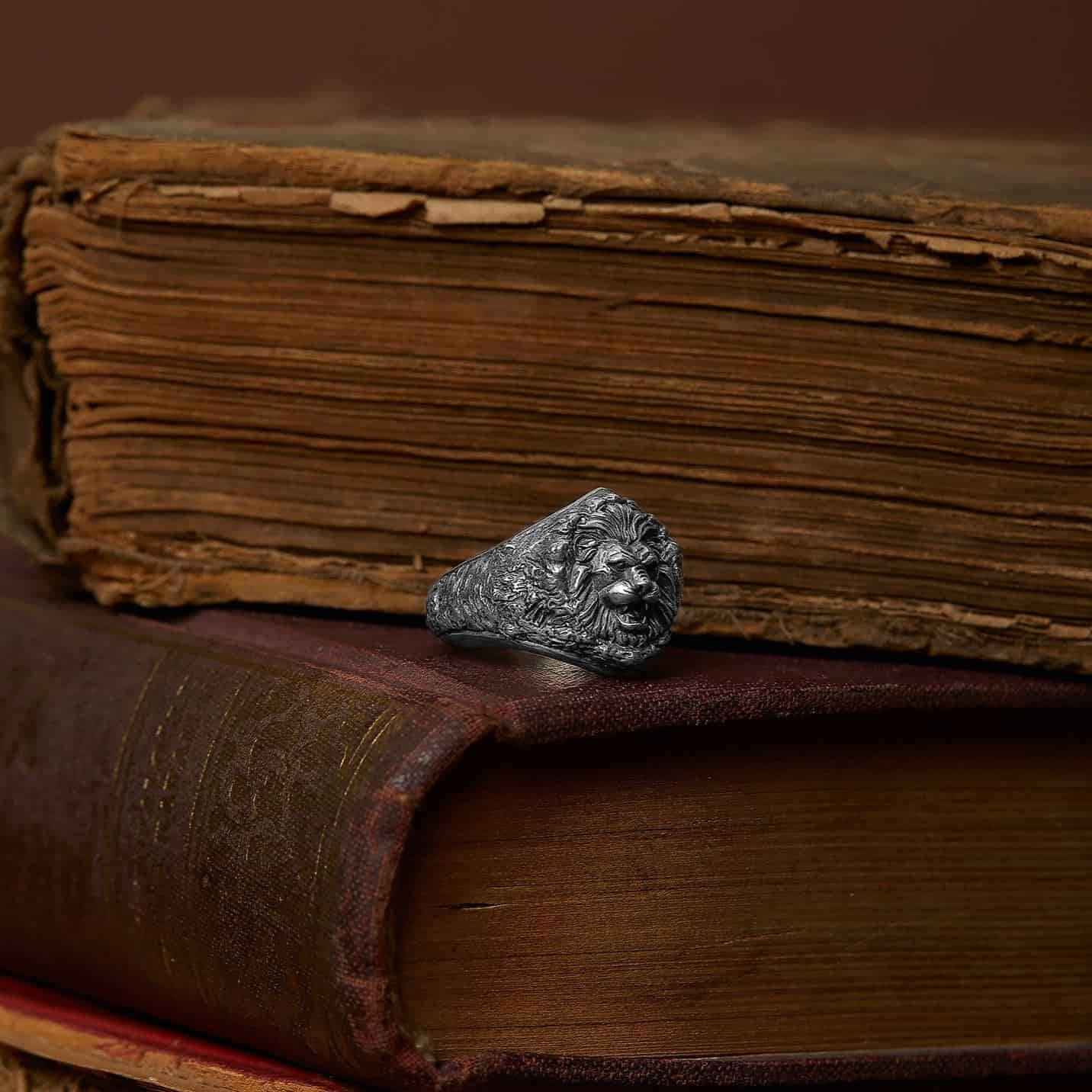 Wild Lion Ring