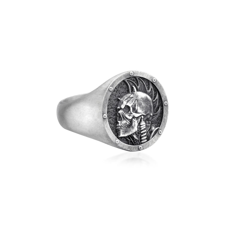 Punk Skull Ring side view