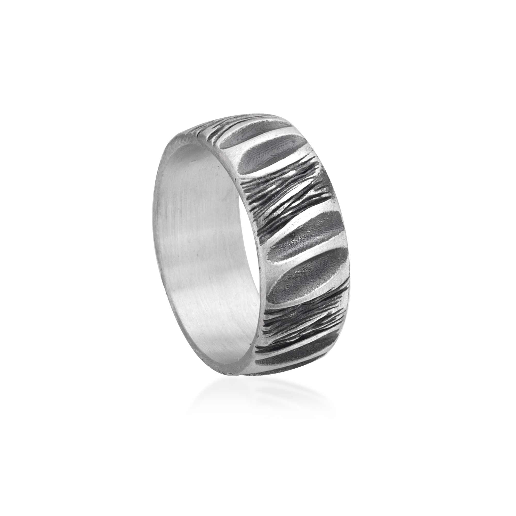 Sculpted Band Ring