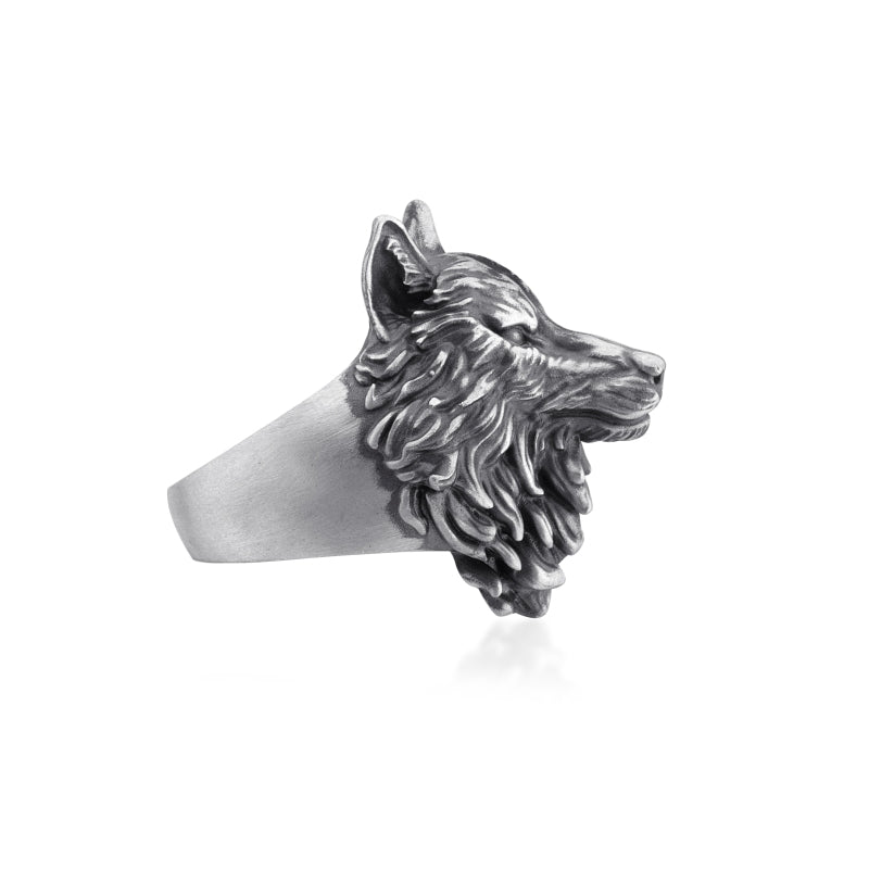 Wolf face ring side view