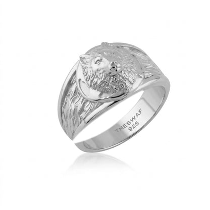 Moonlit Wolf Guardian Ring
