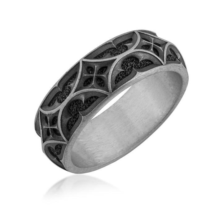 Gothic Quatrefoil Band Ring in 925 sterling silver oxidized, alternate angle 1