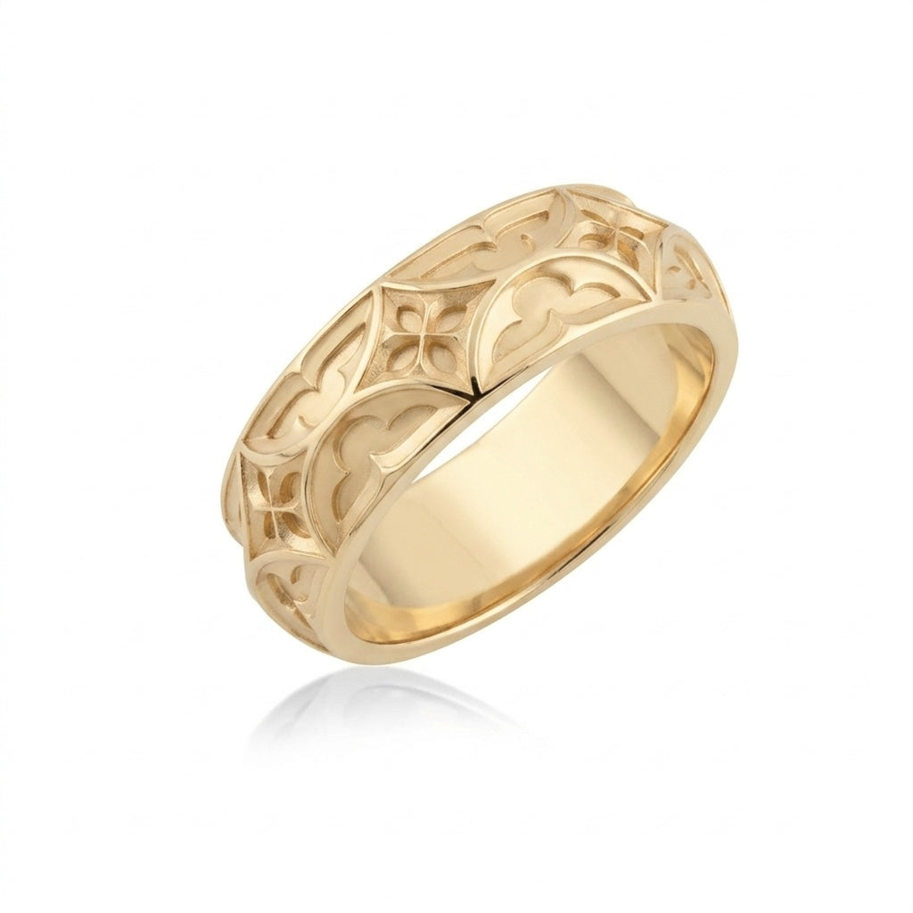 Gothic Quatrefoil Band Ring