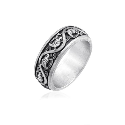 pigeon ring side view