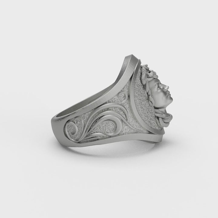 Charming Medusa Ring