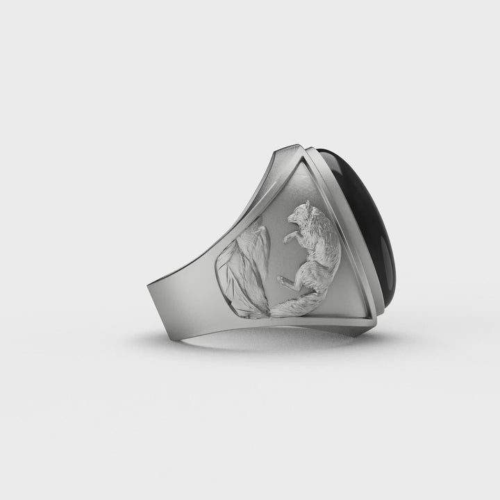 Wolf Onyx Ring