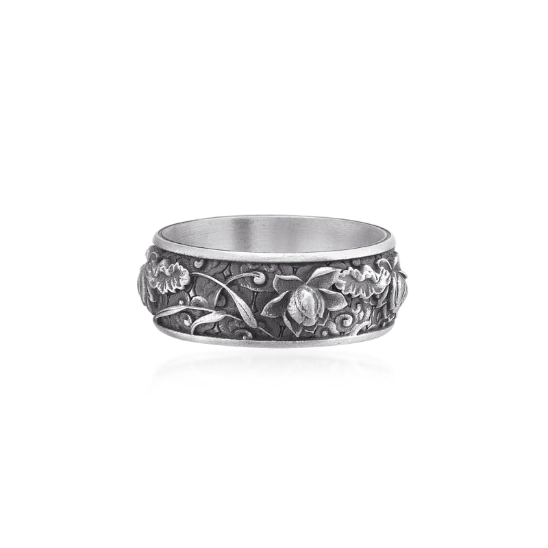 rose and flower ring side view