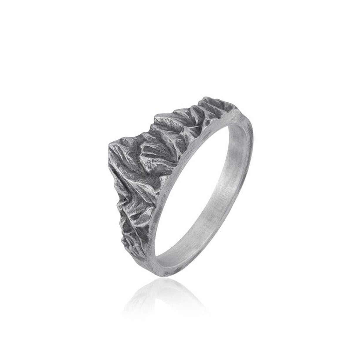 mountain ring side view