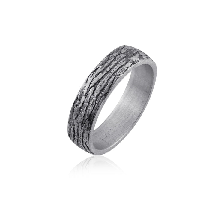 tree wedding band side view