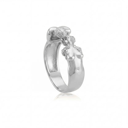The Kiss of Unity Ring