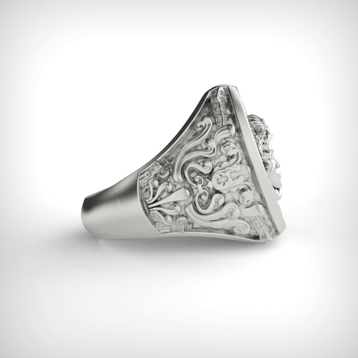 Ancient Medusa Gorgon Signet Ring