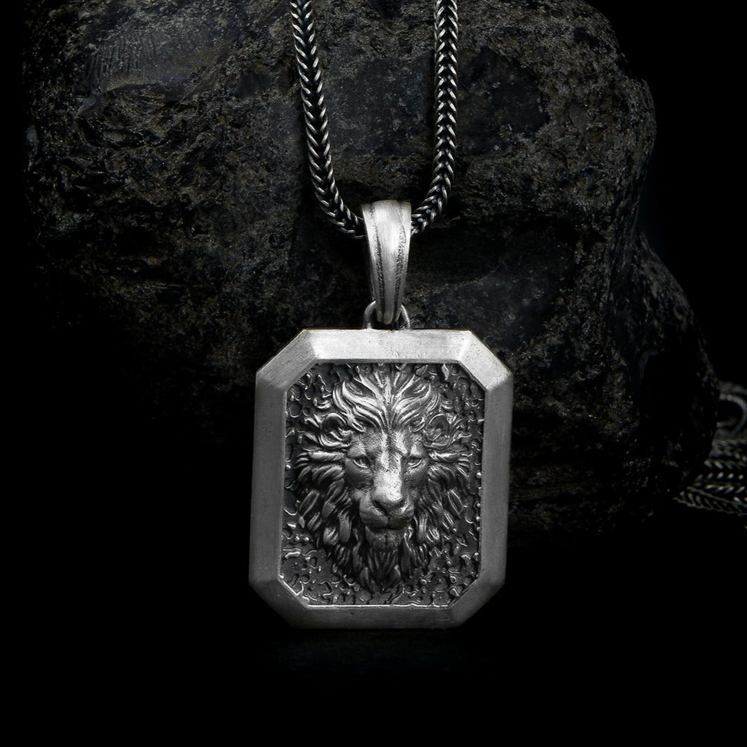 Lion Necklaces for Men - Up to 75% off | Lyst