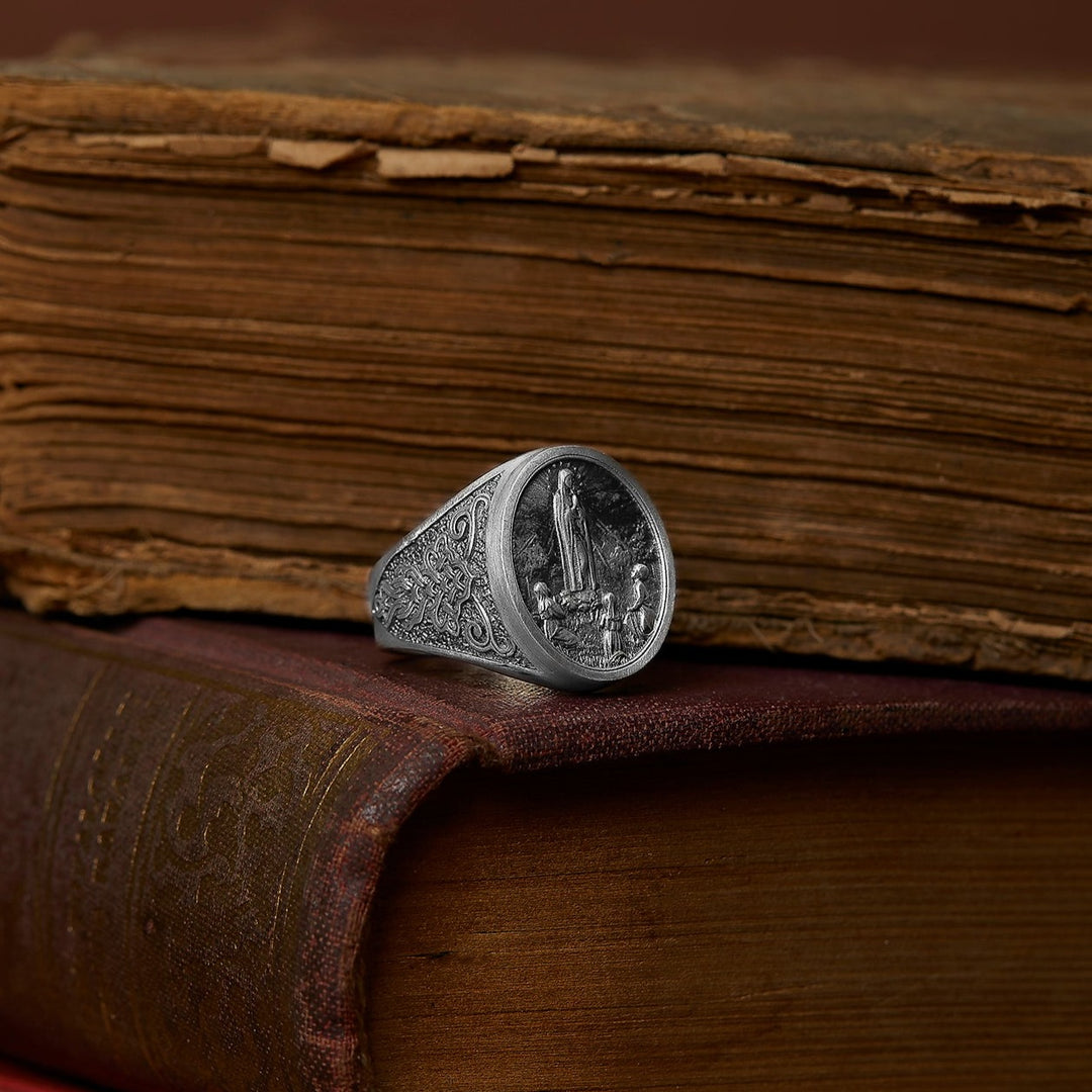 Our Lady Of Fatima Ring