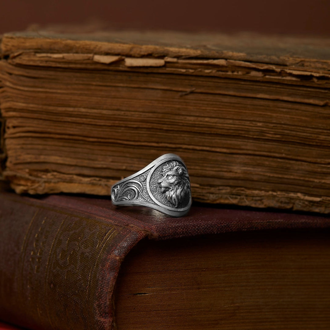 Lion Head Ring